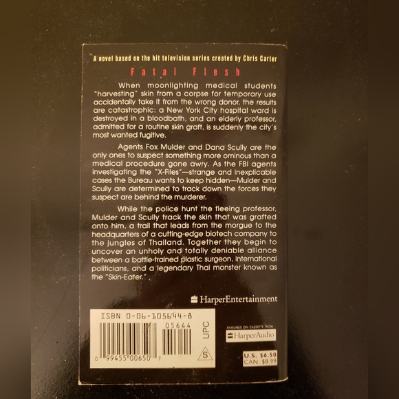 X-Files Skin Book - Picture 3 of 3